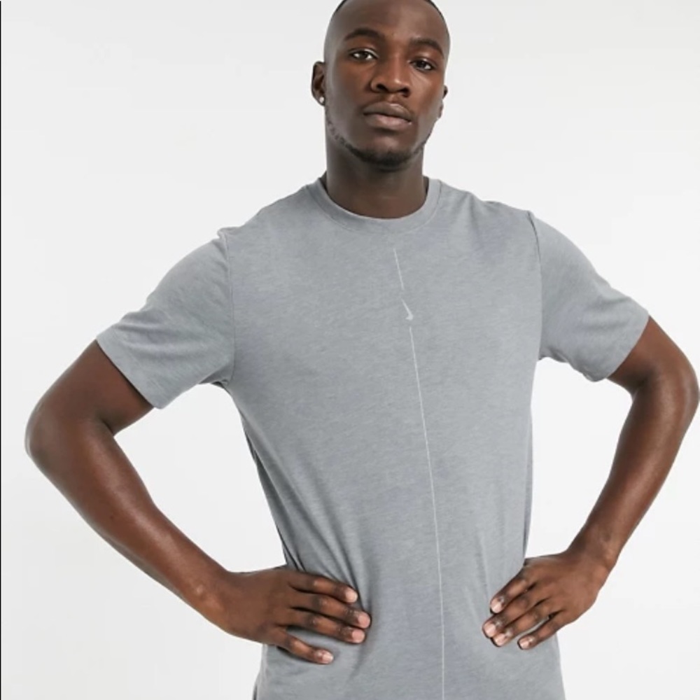 The Nike Tee - Picture 6 of 10